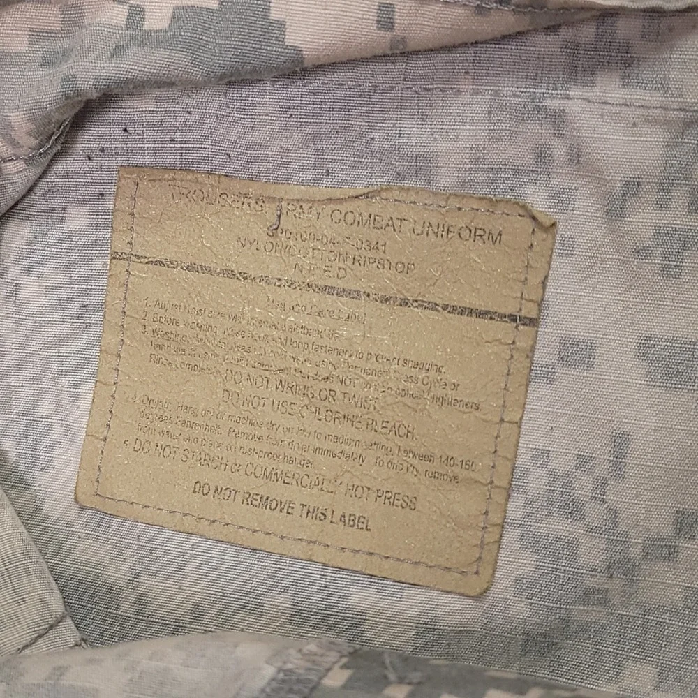US Army ACU Digital Camo Cargo‎ Pants Medium Regular Ripstop Trousers 34x31